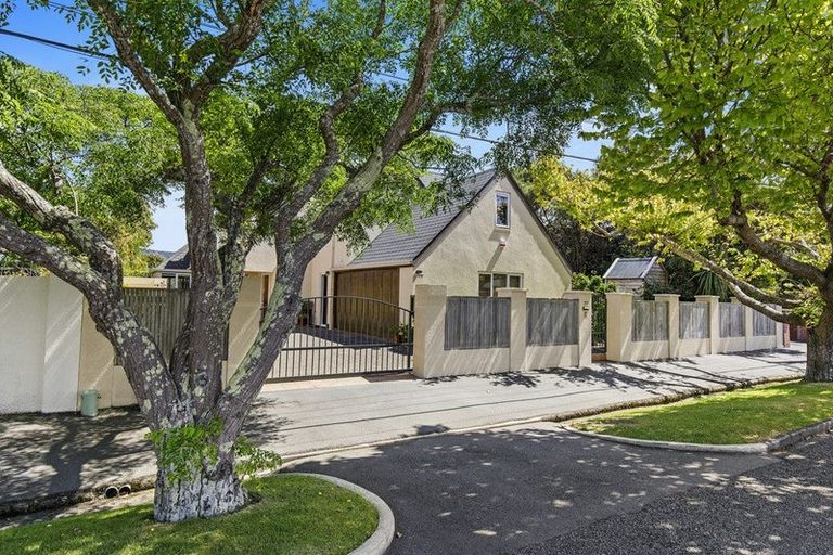 Photo of property in 1/20 Willoughby Street, Woburn, Lower Hutt, 5010