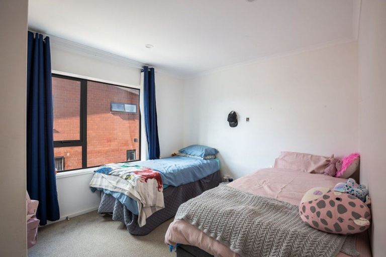 Photo of property in 119 Banks Street, Marfell, New Plymouth, 4310