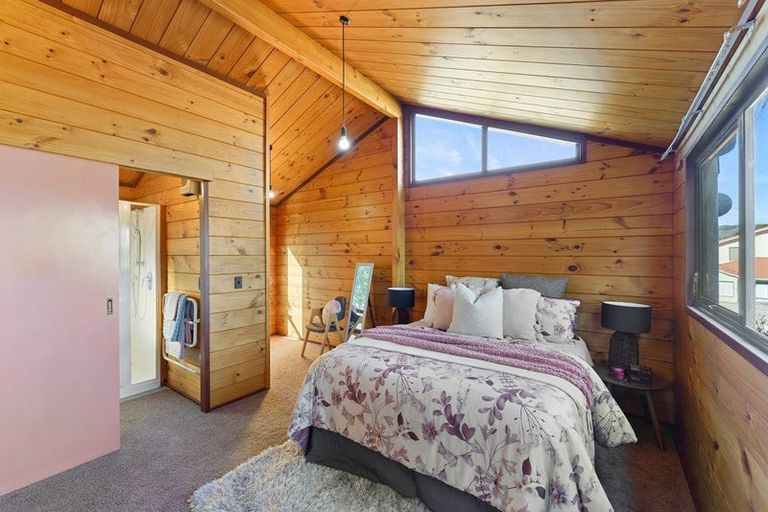 Photo of property in 63 Ngapaki Street, Waikanae Beach, Waikanae, 5036