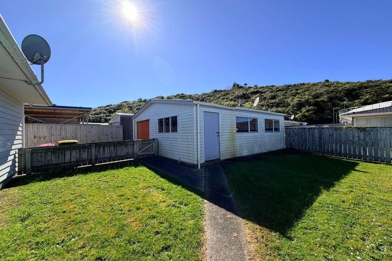 Photo of property in 172 Major Drive, Kelson, Lower Hutt, 5010