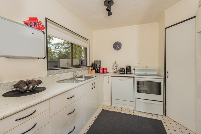 Photo of property in 12 Eureka Place, Parahaki, Whangarei, 0112