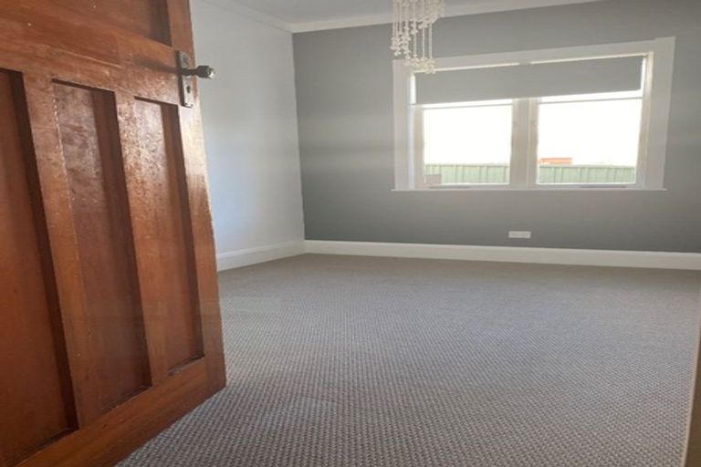 Photo of property in 14 Lawrence Road, Hospital Hill, Napier, 4110