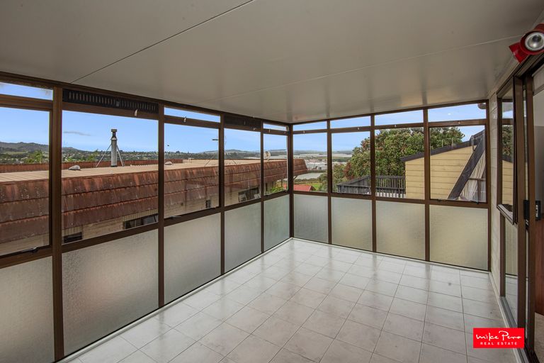 Photo of property in 12 Eureka Place, Parahaki, Whangarei, 0112