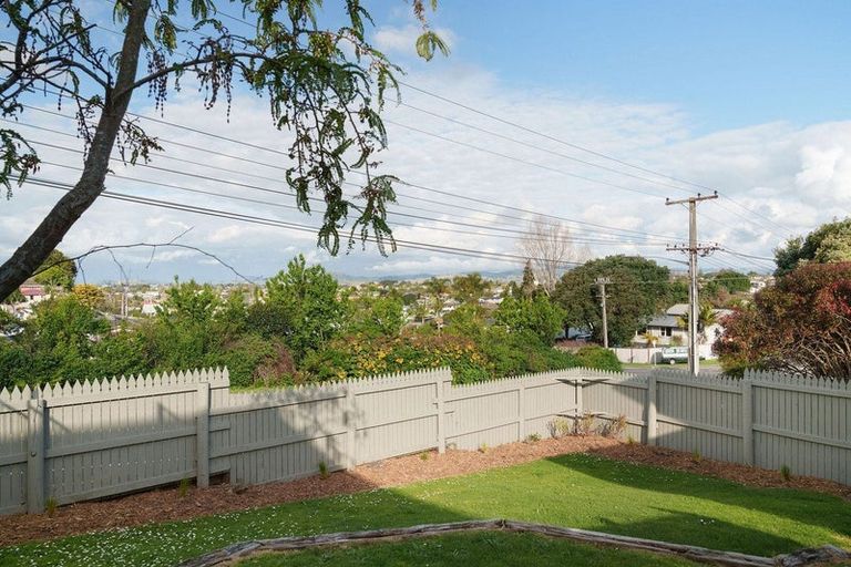 Photo of property in 178 Otumoetai Road, Brookfield, Tauranga, 3110