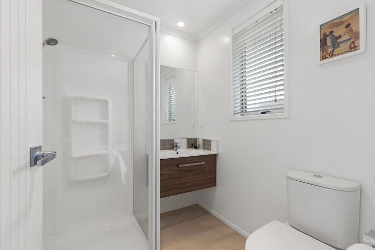 Photo of property in 3 Sandspit Way, Papamoa Beach, Papamoa, 3118