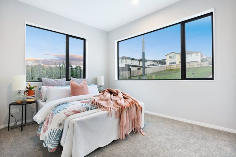 Photo of property in 30 Cirrus Way, Ranui, Auckland, 0612