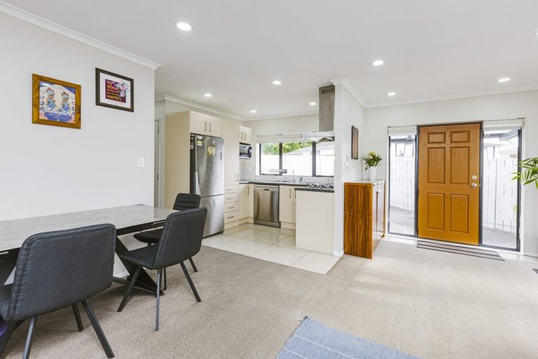 Photo of property in 8a Ramsey Street, Papatoetoe, Auckland, 2025