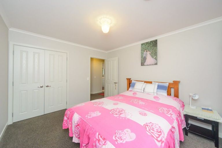 Photo of property in 55 Liberty Grove, Kelvin Grove, Palmerston North, 4414