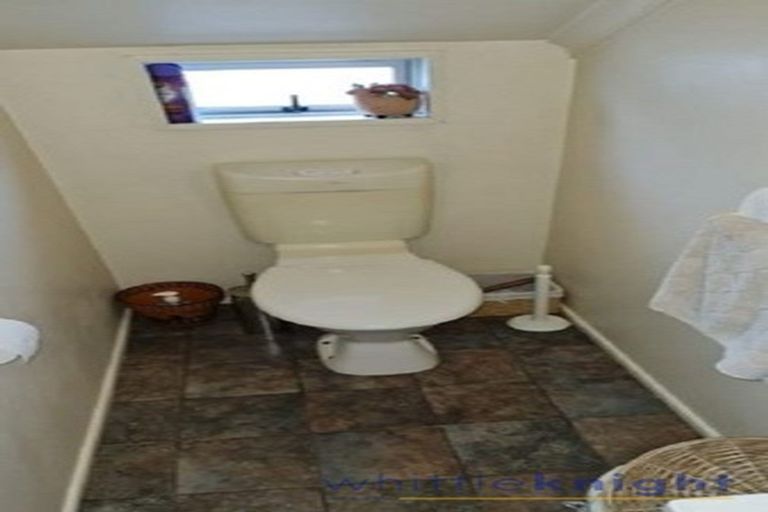 Photo of property in 2/7 Division Street, Riccarton, Christchurch, 8041