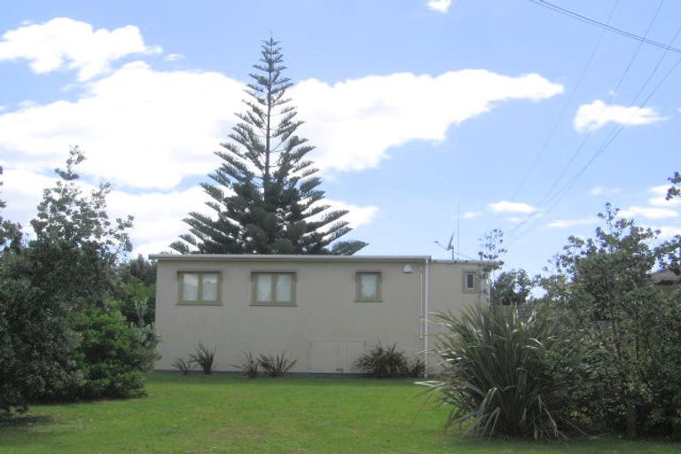 Photo of property in 43 Shaw Road, Waihi Beach, 3611