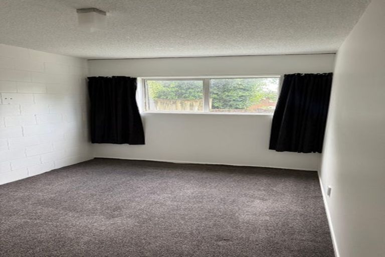 Photo of property in 33 Seddon Road, Frankton, Hamilton, 3204