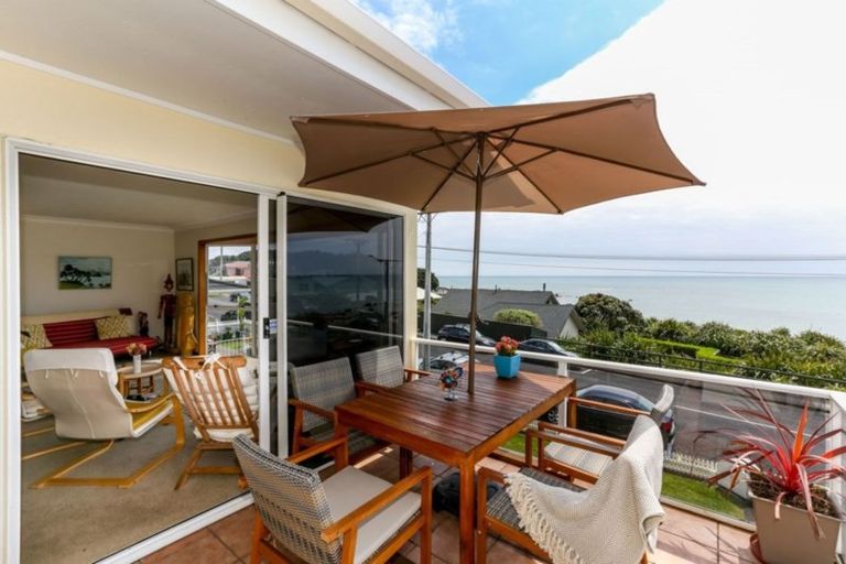 Photo of property in 2/5 Hine Street, New Plymouth, 4310