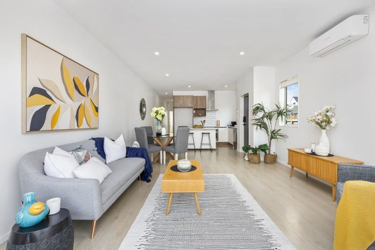 Photo of property in 129 Tarapuka Road, Westgate, Auckland, 0814