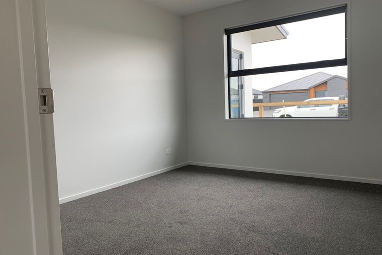 Photo of property in 30 Blakes Road, Belfast, Christchurch, 8051