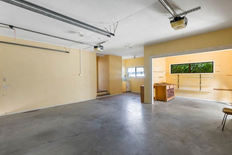 Photo of property in 12 Melandra Road, Stanmore Bay, Whangaparaoa, 0932