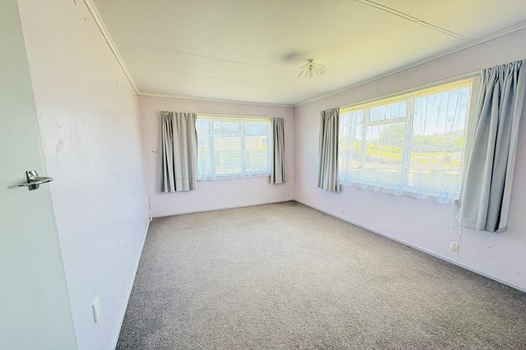 Photo of property in 1 Kapiti Terrace, Castlecliff, Whanganui, 4501