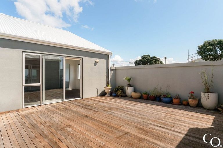 Photo of property in 41 Karewa Parade, Papamoa Beach, Papamoa, 3118