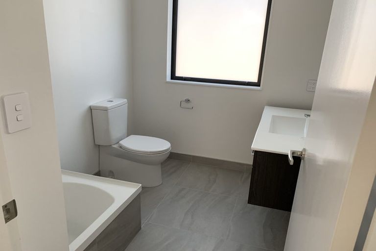 Photo of property in 43 Rua Kai Way, Brooklyn, Wellington, 6021