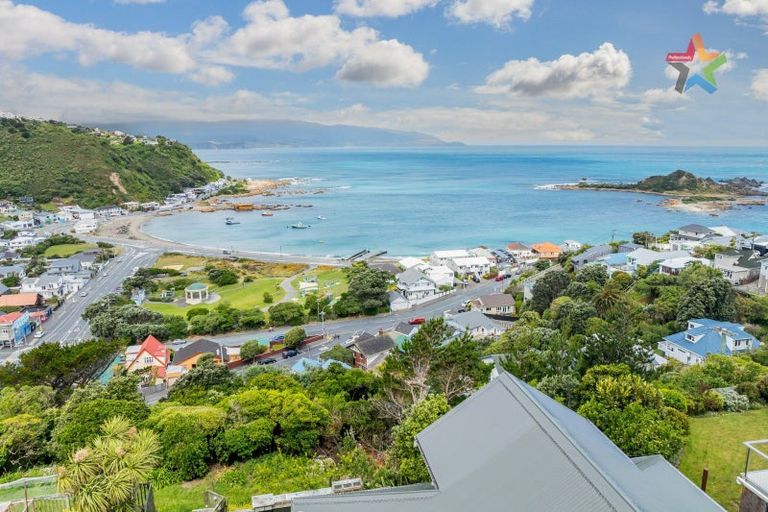 Photo of property in 46 Milne Terrace, Island Bay, Wellington, 6023