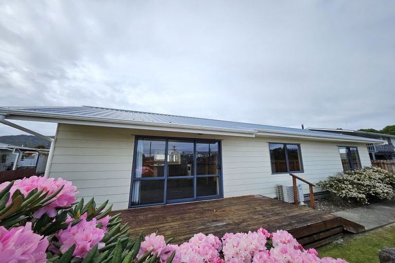 Photo of property in 11 Blake Street, Blaketown, Greymouth, 7805