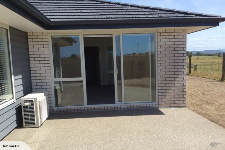 Photo of property in 12 Kotare Place, Sandspit, Warkworth, 0982