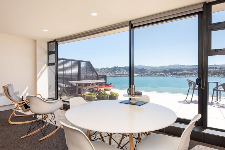 Photo of property in Shelley Bay Terraces, 13/61 Maupuia Road, Maupuia, Wellington, 6022