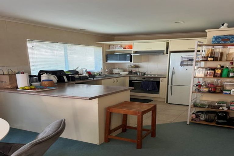 Photo of property in 1 Borris Close, East Tamaki, Auckland, 2016