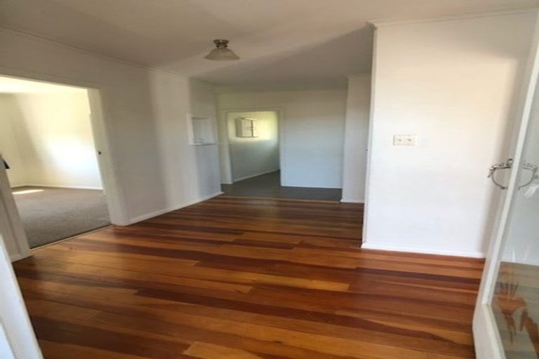 Photo of property in 4 Simpson Road, Ranui, Auckland, 0612