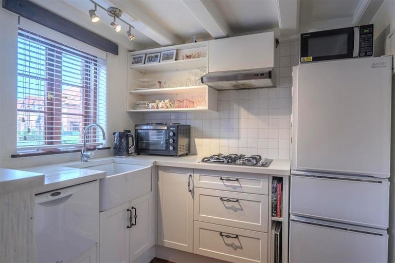 Photo of property in Summerhouse Cottages, Unit 201, 1/3 Quiet Woman Way, Monaco, Nelson, 7011