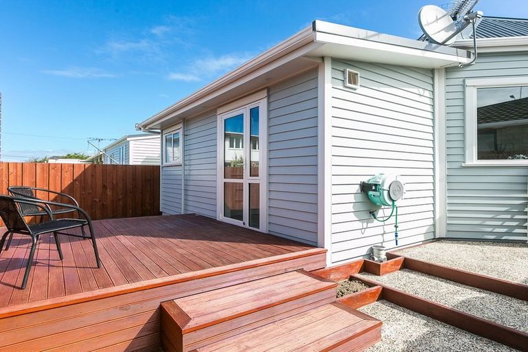 Photo of property in 7 Dick Street, South Dunedin, Dunedin, 9012