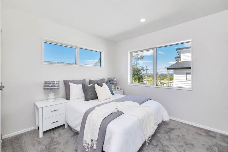 Photo of property in 116b Hepburn Road, Glendene, Auckland, 0602