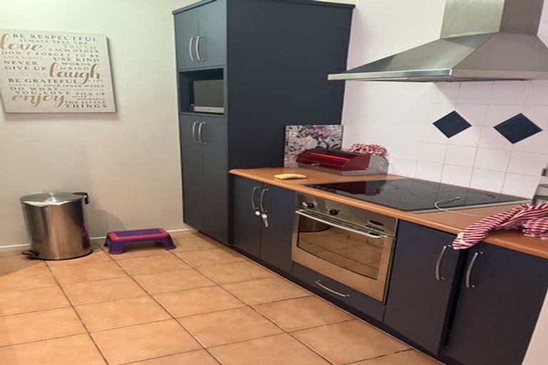 Photo of property in 44/2 Armoy Drive, East Tamaki, Auckland, 2016