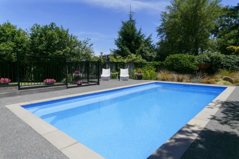 Photo of property in 53 Chesham Avenue, Waipahihi, Taupo, 3330