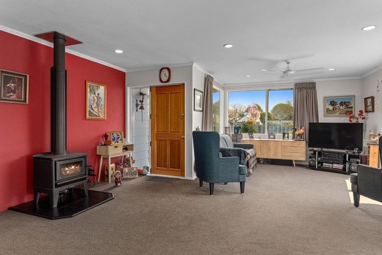 Photo of property in 36 Puriri Crescent, Edgecumbe, 3120