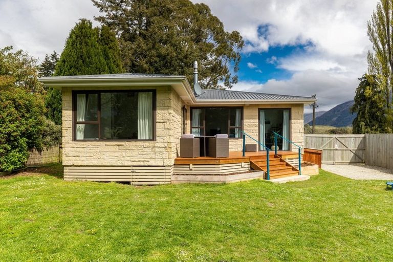 Photo of property in 53 Kent Street, Kingston, Athol, 9793