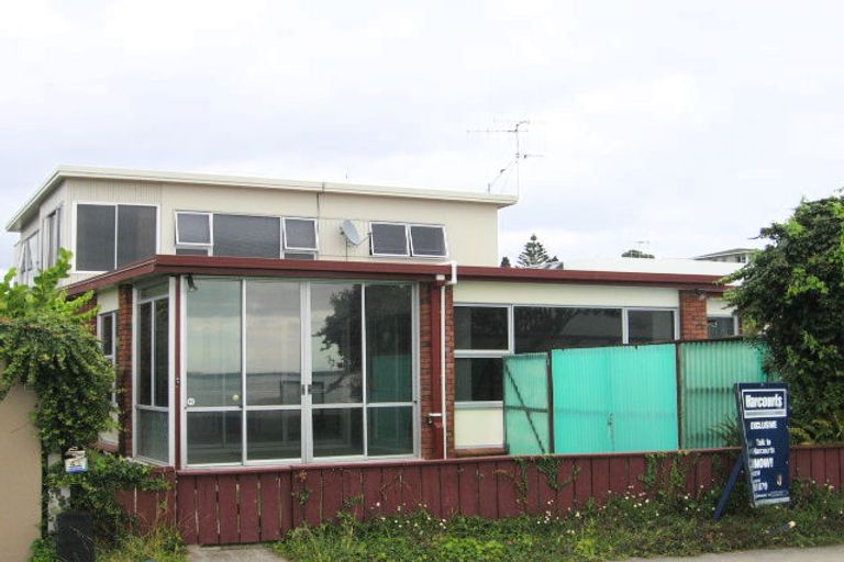 Photo of property in 43 Beach Road, Otumoetai, Tauranga, 3110