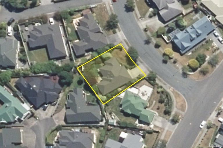 Photo of property in 98 Samwell Drive, Whitby, Porirua, 5024