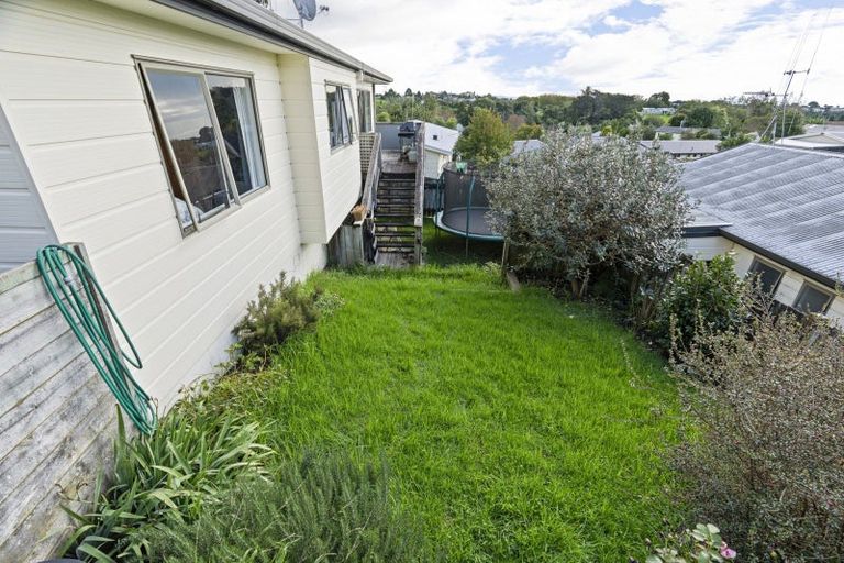 Photo of property in 5a Langstone Street, Welcome Bay, Tauranga, 3112