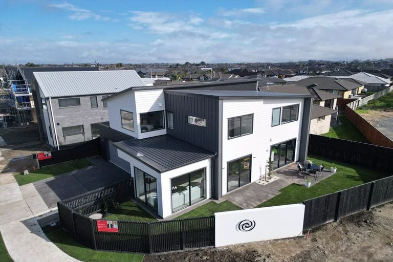 Photo of property in 61 Maanihi Drive, Rototuna North, 3210