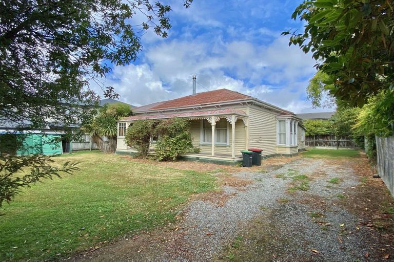 Photo of property in 12 Eversleigh Street, St Albans, Christchurch, 8014