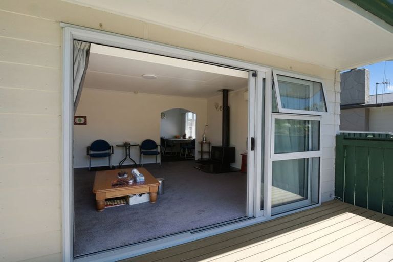 Photo of property in 30 Ruamahanga Crescent, Terrace End, Palmerston North, 4410