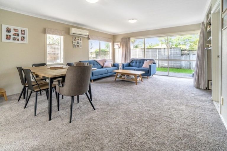 Photo of property in 2/137 Lakeside Drive, Orewa, 0931