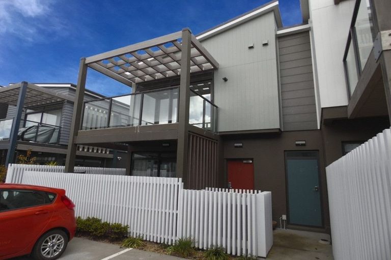 Photo of property in 26 Mollusc Road, Hobsonville, Auckland, 0616