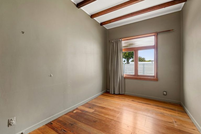 Photo of property in 506 Alexandra Street, Hastings, 4122