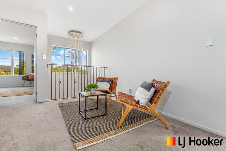 Photo of property in 39 Pickaberry Avenue, Karaka, Papakura, 2113
