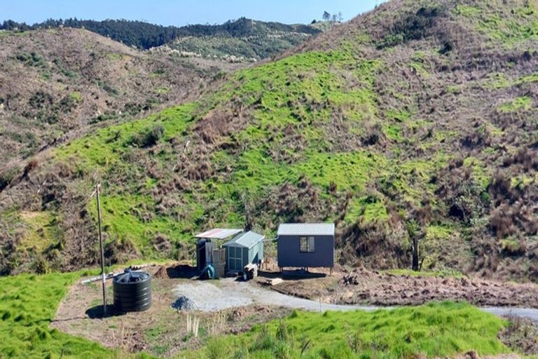 Photo of property in 610 Bickerstaffe Road, Maungaturoto, 0587