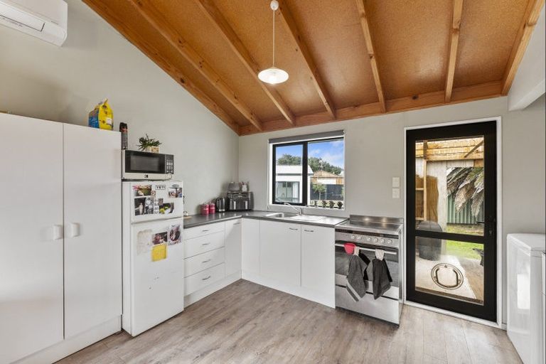 Photo of property in 27 Ruanui Street, Himatangi Beach, Foxton, 4891