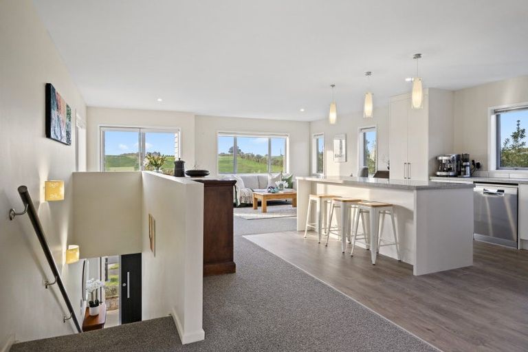 Photo of property in 121 Isabella Drive, Pukekohe, 2120