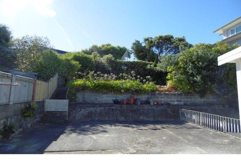 Photo of property in 15 Sunset Parade, Plimmerton, Porirua, 5026