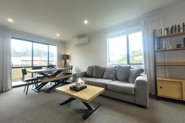 Photo of property in 3 Holystone Road, Whitby, Porirua, 5024